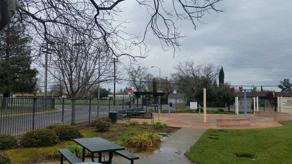 Gated water feature area