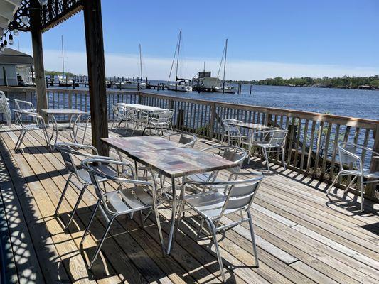 Outdoor seating by the waters