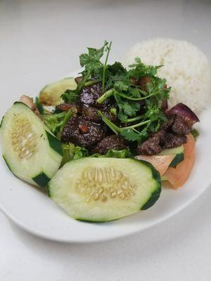 Com Bo Luc Lac House Special Diced Beef with Steam Rice!