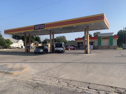 CEFCO gas station and convenience store as seen from W French Ave.