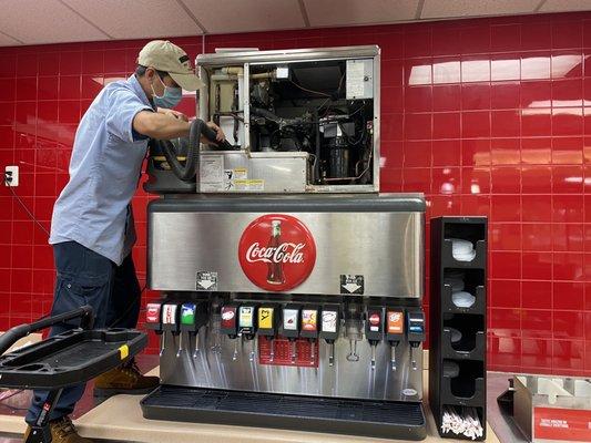 Cleaning ice machine