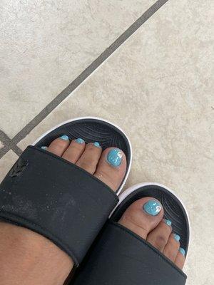 Regular gel pedicure