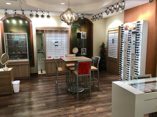 Optical showroom