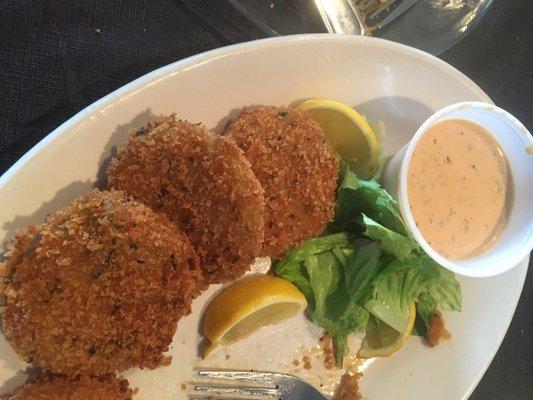 Fried green tomatoes with remoulade sauce. Delish.