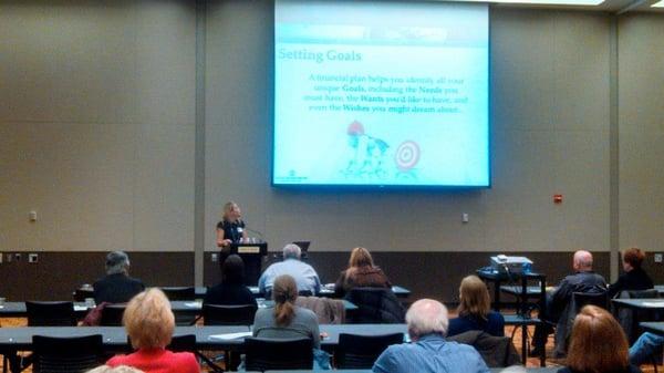 Ann Gunst presenting at College of DuPage on financial basics.