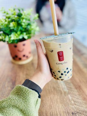 Brown Sugar Milk Tea with Pearls