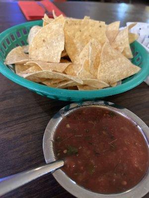 Salsa and chips