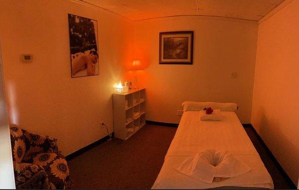 Single massage room