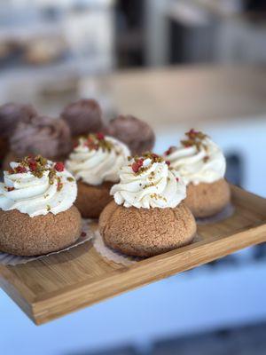 Pistachio Pate choux