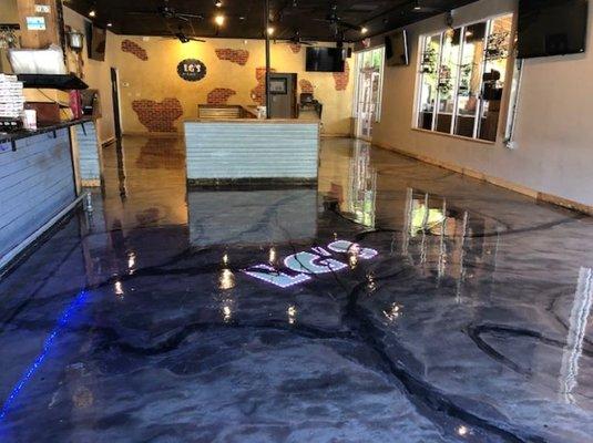 FLOOR COATINGS FOR COMMERCIAL SURFACES