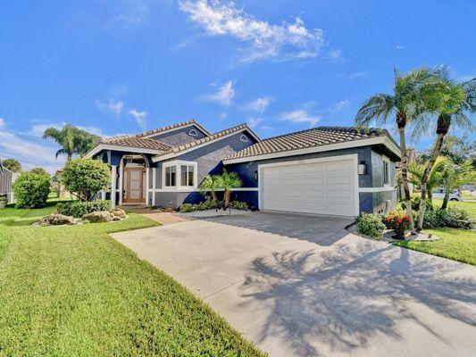 Dania Beach house listing Lilli sold