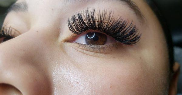 Best eyelash extensions in Los angeles, Ca, Top 10 eyelas extension in LA, Top 10 cheap eyelash extensions in leimert Park, Los angeles, CA