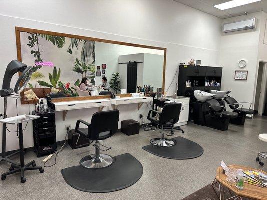 Salon