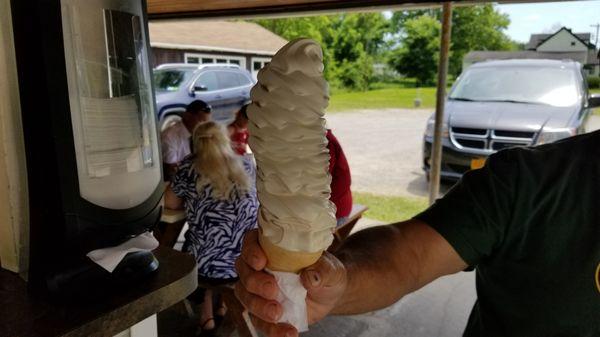 Medium, Twist soft-serve in a cone