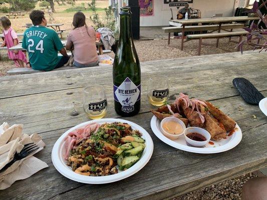 Great vibe here! Great cider and on-site food truck Asian fusion food ("Brick & Mortar"). Plus live music on stage in background...