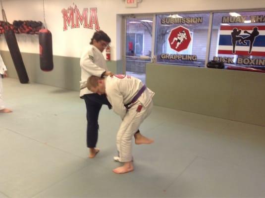 Professor Fernando Sarmento jr teaching takedowns to the adults last night.  Great class!  #teamcabeça #bjj #fatjosmma