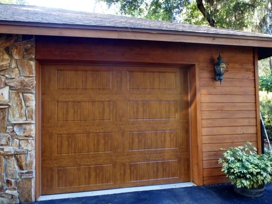 REPLACE YOUR DOOR? REEDS RESIDENTIAL GARAGE DOORS 
 813 685 3193