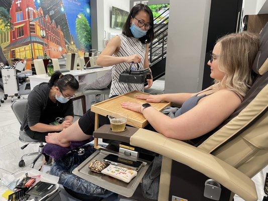 In salon, manicure and pedicure at the same time