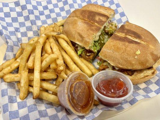 Torta Al Pastor with really good fries !