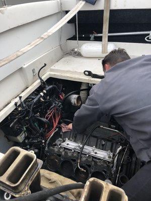 Replacing exhaust manifold & elbows along w/ reconditioning heads on a 7.4L Mercruiser!