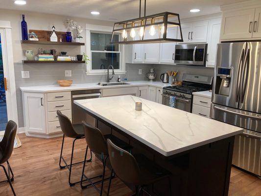 Solid Surface Island and Countertops