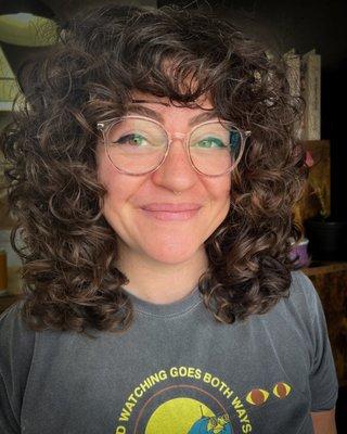 Dry curly haircut and style