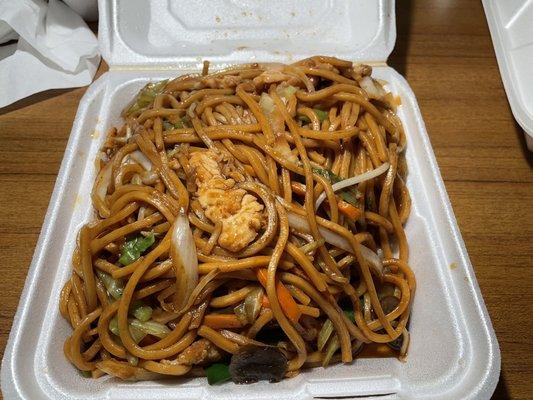 Chicken Lo Mein