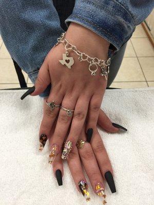 Nails design