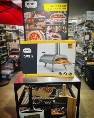 Brand new in the store. Pretty cool. Bakes a pizza in 90 seconds.