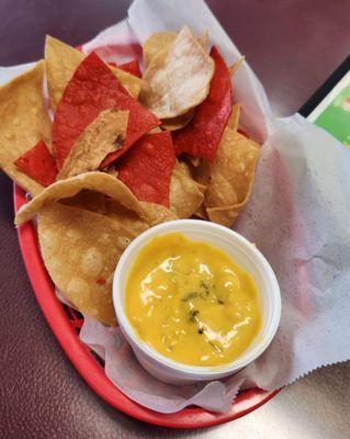 Chips & queso