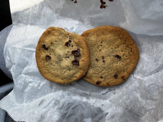 Vegan Chocolate Chip Cookie Pair