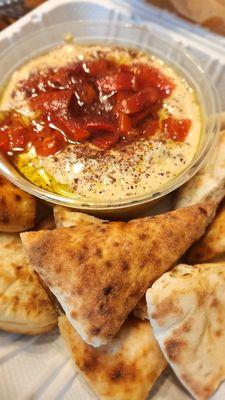 Hummus with roasted red peppers