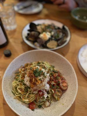 Pesto spaghetti with crab