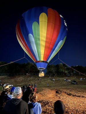 Tethered balloon rides