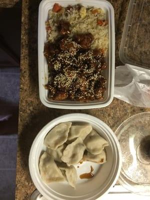 Sesame chicken dinner combination and steamed dumplings