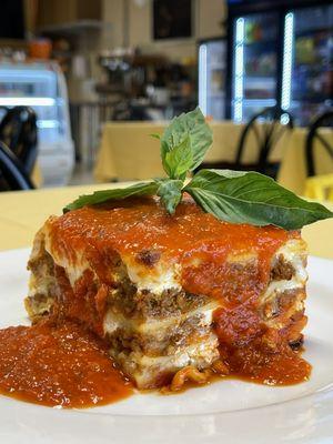 Meat lasagna is one of the best platter you can taste at Dimoran