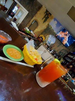 Great Michelada w sum  chips, beans n salsa were good too.