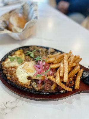 picanha steak sizzling (bò né)