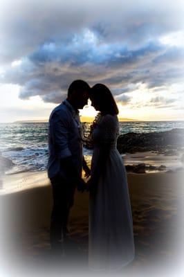 Maui Me has married thousands of couples since 1998. We make it easy to have your dream wedding!