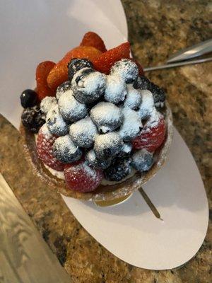 Berry tart