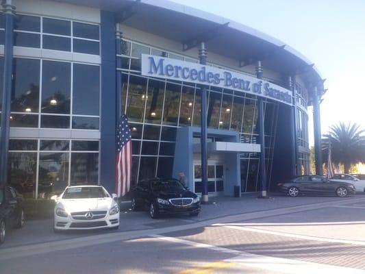 Car dealership window cleaning service