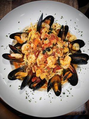 Doli's Seafood Pasta, and more...