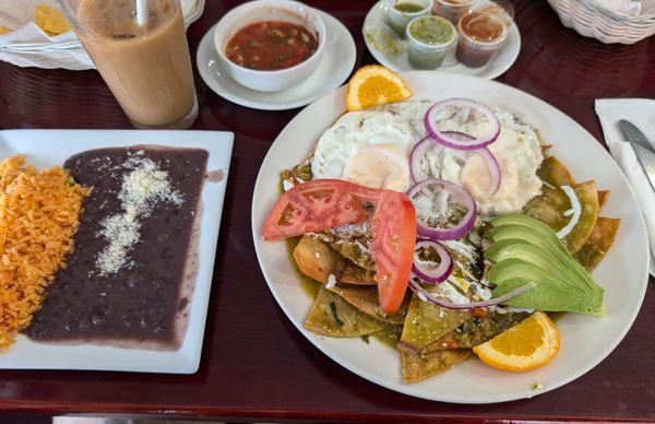 Chilaquiles Con Huevos