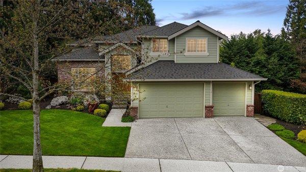 Lynnwood listing SOLD in Lynnwood June 2024 for $1,120,000.