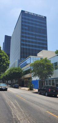 CAL-KOR Insurance @ 3255 wilshire