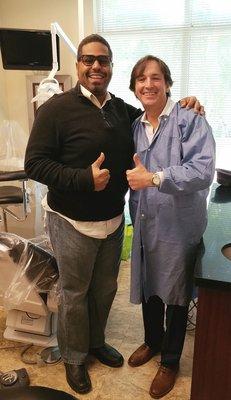 Doctor Cascante is an amazing dentist and a good person. You will be happy you walked into his office. He does excellent work!