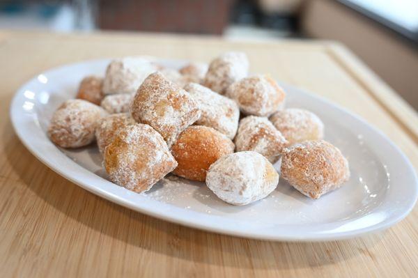 Zeppoli bites