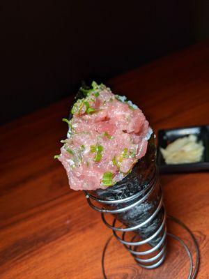 Negi Toro hand roll