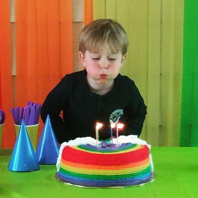 The perfect rainbow birthday cake made by Sunshine Cupcakes!