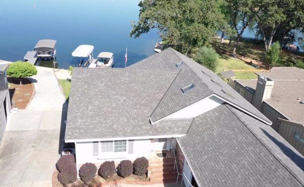 Lake front home in Lake of the Pines